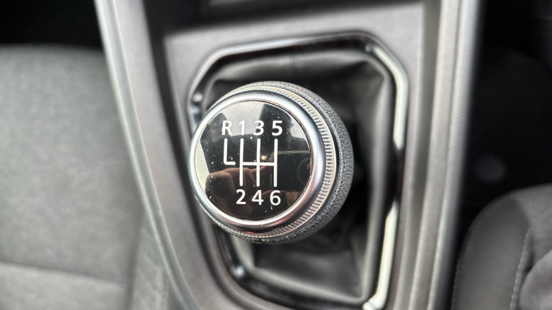 Renault Clio 1.0 TCe 90 Iconic 5dr Petrol Hatchback